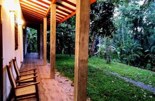 Hikkaduwa Apartment | Exceptional Sky Residence Hikkaduwa - Pet Friendly & Breakfast