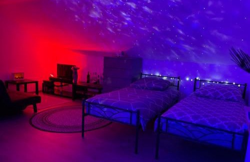 Magstadt Apartment | Top-Rated Sky Studio Apartment for 4 Near Mercedes Benz