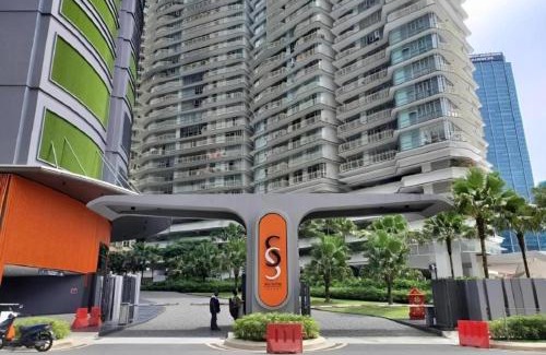 Kuala Lumpur City Centre Apartment | Experience Comfort at Sky Suites By PO with Pool Access