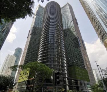 Kuala Lumpur City Centre Apartment | Experience Comfort at Sky Suites By PO with Pool Access