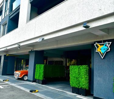 Iasi Apartment | Sky View Hotel: Pet & Child Friendly with Free Parking