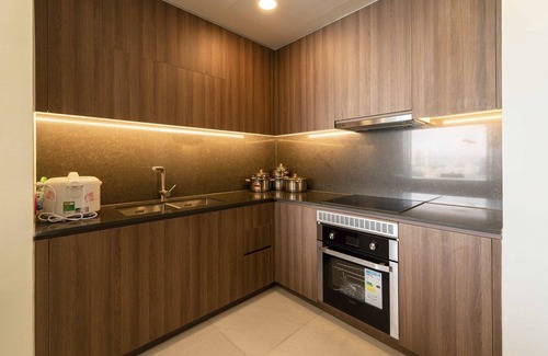 District 3 Apartment | Modern Sky Villas in Centre Saigon with Private Pool Access