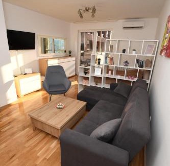 Alipasin Most Apartment | Budget-Friendly Sky Way Studio Apartment - Rated 9.9/10