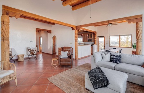 Ranchos De Taos House | Skydancer - Desert Dream: Family Oasis with Pool & Spa