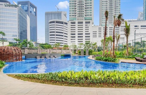 Kuningan Apartment | Discover Skye by Kozystay - Setiabudi with Pool & Hot Tub