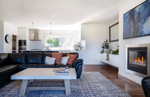 Fingal House | Skyfall @Fingal - Perfect Spot for a Golfing Holiday with Your Pet