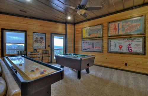 Mineral Bluff Villa | Skyfall: Breathtaking Mountain Views with Hot Tub & Pool