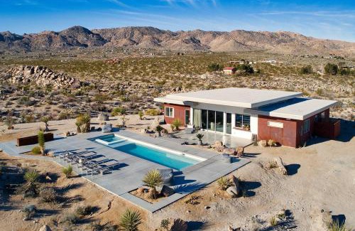 Joshua Tree Villa | Experience SkyHouse: Oceanfront Haven with Top Amenities