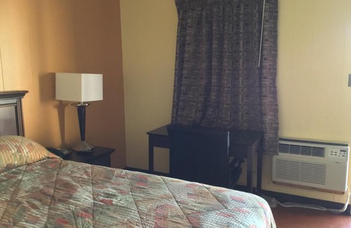 Hilander Park Hotel | Budget-Friendly Skyland Inn in Bristol - Family Friendly Stay