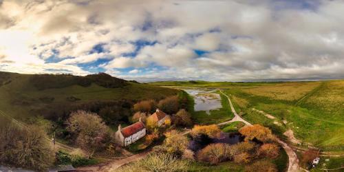 Seaford House | Pet-Friendly Skylark Cottage: Guest Rated 9.8/10