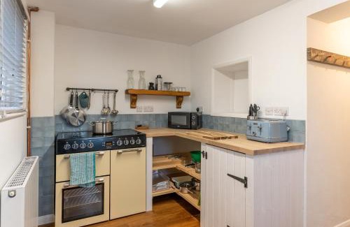 Seaford House | Pet-Friendly Skylark Cottage: Guest Rated 9.8/10
