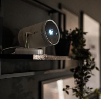 Brasov Apartment | Discover Skylark: Tokyo Penthouse with Jacuzzi & Views