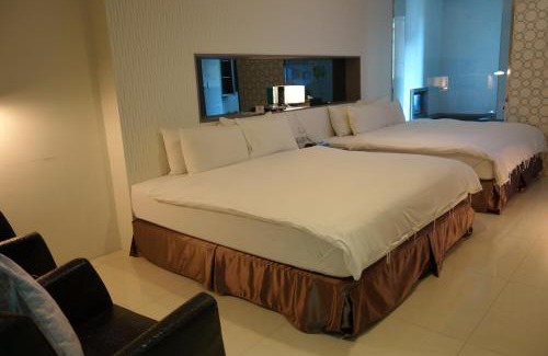 Yuchi House | Explore Skylight BnB: Family-Friendly Retreat by Sun Moon Lake