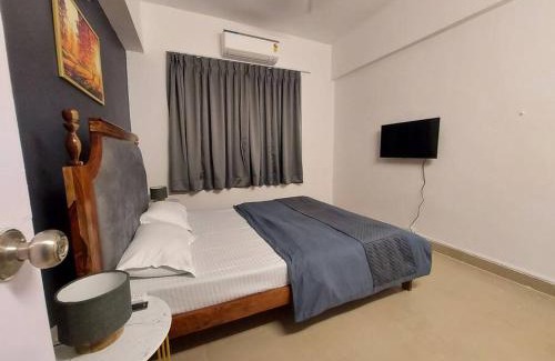 Mohangarh Apartment | Skyline 2BHK Flat: Perfect for Families and Pets!