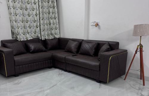 Rau Apartment | Skyline Abode - Family stay 3BHK