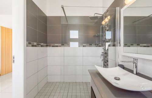 Flic-en-Flac Apartment | Skyline Azur - Luxueux Penthouse Front de Mer