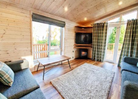 Arden House | Discover Skyline Lodge: Eco-Friendly Castle Lodges Awaits