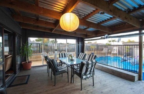 Kawaha Point House | Discover Skyline SkyRides: Premium Family-Friendly Retreat