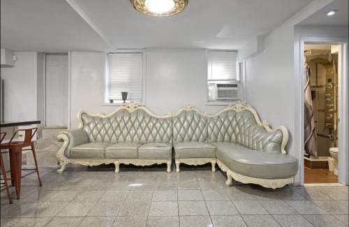 West New York Apartment | Top-Rated Pet-Friendly Apartments in NJ for Every Family