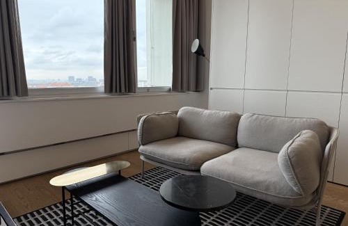 Favoriten Apartment | Skyline View Vienna - Gym - Parken - Supermarkt - Restaurant - Self Check in