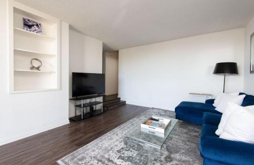 Norma Triangle Apartment | Prime Location 1-Bedroom with Balcony & Pool Access