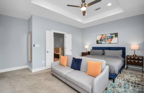 Greater Third Ward House | Pet-Friendly Holiday Homes in Houston, TX - Rated 9.8/10