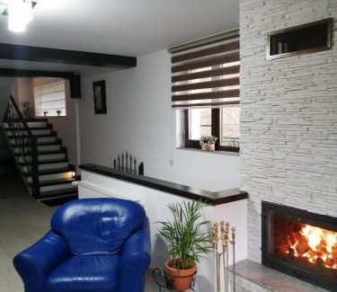 Azuga House | Unforgettable Skyline Villa: Eco-Friendly Retreat Awaits