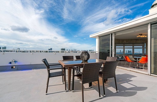 City Center Apartment | Exclusive SkyLoft Penthouse with Private Rooftop Patio