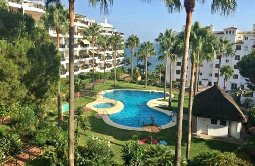 Sitio de Calahonda Apartment | Elevate Your Stay at SkySea Holidays MI CAPRICHO Hotel
