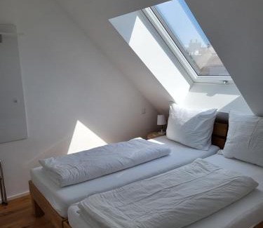 Favoriten Apartment | Top-Rated SkySuite Holiday Home with Child-Friendly Amenities