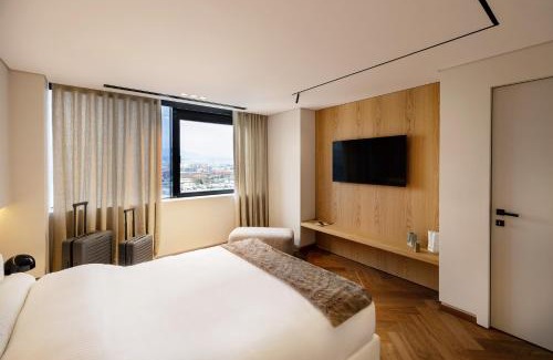 Thessaloniki Apartment | SkySuite42
