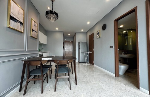 Kuala Lumpur City Centre Apartment | Pet-Friendly Stay at Skysuites KLCC with Scenic Views