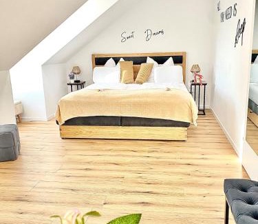 Gries Apartment | Skyview Residence: Self Check-In, Pet-Friendly Near City Centre