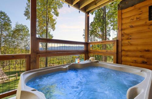 Sevierville Ski Chalet | Relaxing Retreat at Skyview Serenity with Pool & Hot Tub