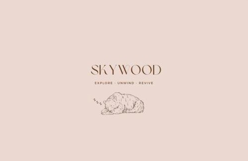 Whistler Creekside Apartment | Skywood-Designer Condo,Steps to Creekside Gondola, Free Parking