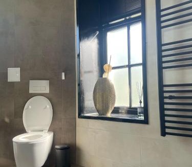 Leermens Apartment | Experience Comfort in a Historic Pastorie Stay