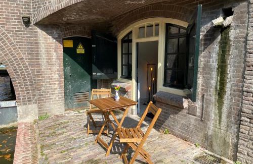 Utrecht City Center Bed & Breakfast | Experience Comfort at Slapen onder de Dom - Rated 9/10