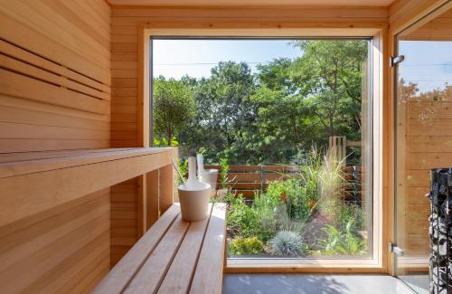 Cim House | Pet-Friendly Retreat at Slapy Chata Hrdlička - Rated 9.9/10