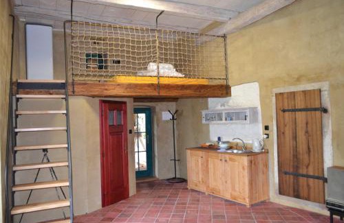 Pisecne House | Family-Friendly Chalupa with Kitchen and Pet Amenities