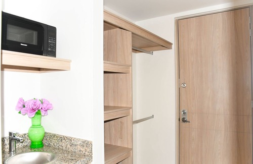 Fusagasuga Apartment | Stylish 3BR Urban Retreat with Pool and Spa Amenities