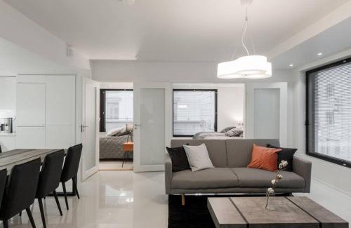 Kamppi Apartment | Modern 3 BR Apartment in City Centre - Rated 9.6/10