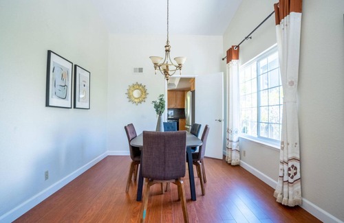 Foster City House | Modern 4BR Home in Foster City with Backyard & Great Amenities