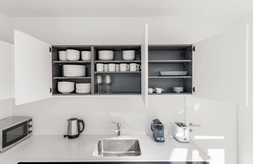 Gundeldingen Apartment | Modern Gundeldingen 3 Room near Basel Main Station