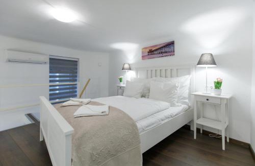 Ferencvaros Apartment | Contemporary Minimalist Studio in the Heart of the City