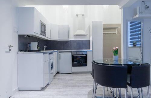 Ferencvaros Apartment | Contemporary Minimalist Studio in the Heart of the City