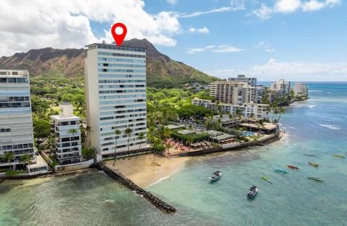 Diamond Head - Kapahulu - St. Louis Apartment | Sleek Oceanside Oasis 1-Bedroom CS condo