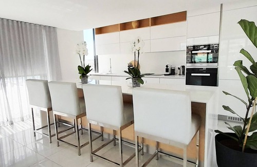 Fresnaye Apartment | Modern Penthouse with Pool, Steps from Cape Town Beaches