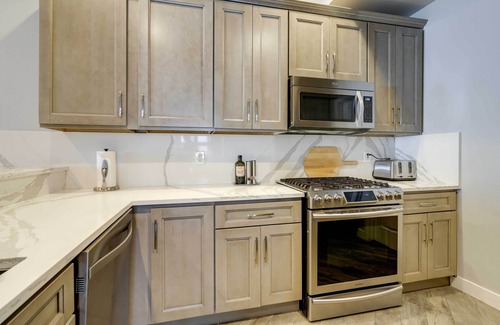 McCormick Ranch Condo | Modern Scottsdale Condo with Balcony and Resort Perks