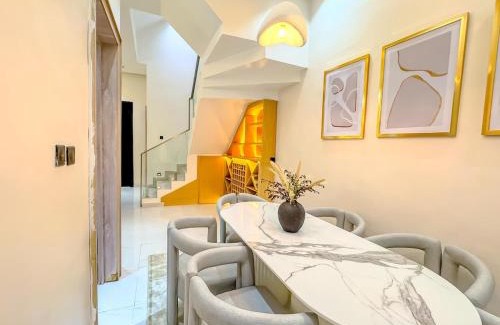 Ofin Apartment | Sleek & Stylish 2 Bedroom Terrace in Lekki