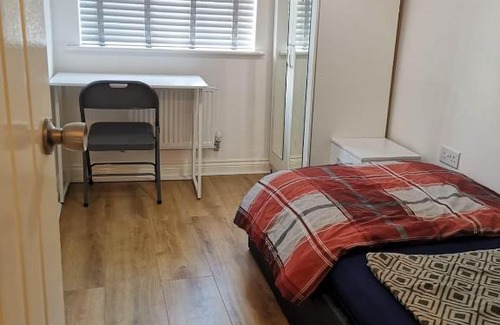 Maidstone House | Budget-Friendly Stays for a Comfortable Getaway